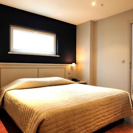 Hotel Le Joli Bois Waterloo Oda fotoğraf